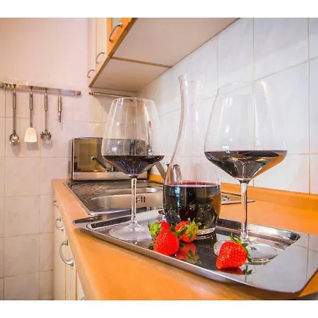 Diran 2 Apartment *