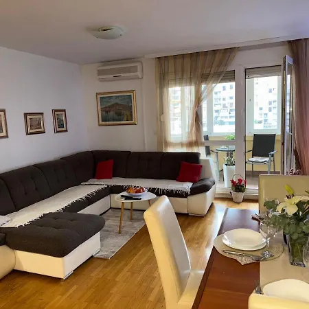 Diran 2 Apartment *