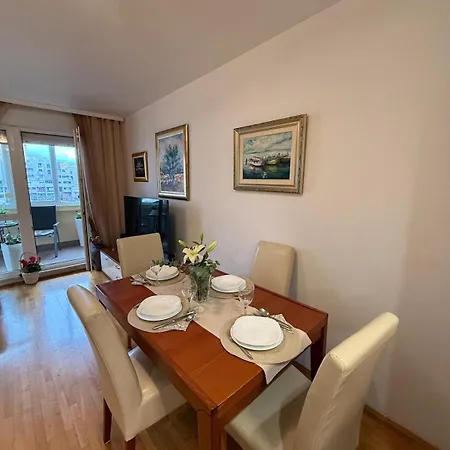 Apartment Diran 2 *